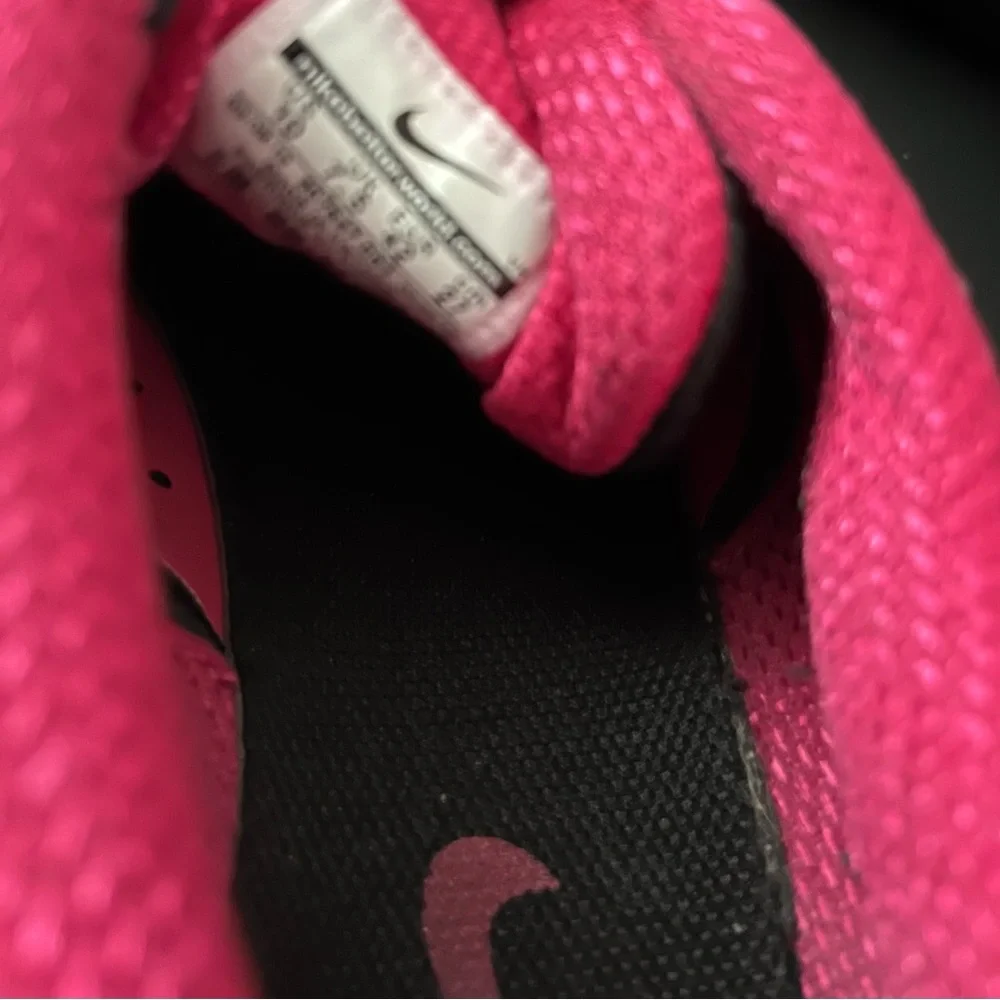 Nike Black and Hot Pink Athletic Sneakers with Silver Swoosh - Picture 7 of 14